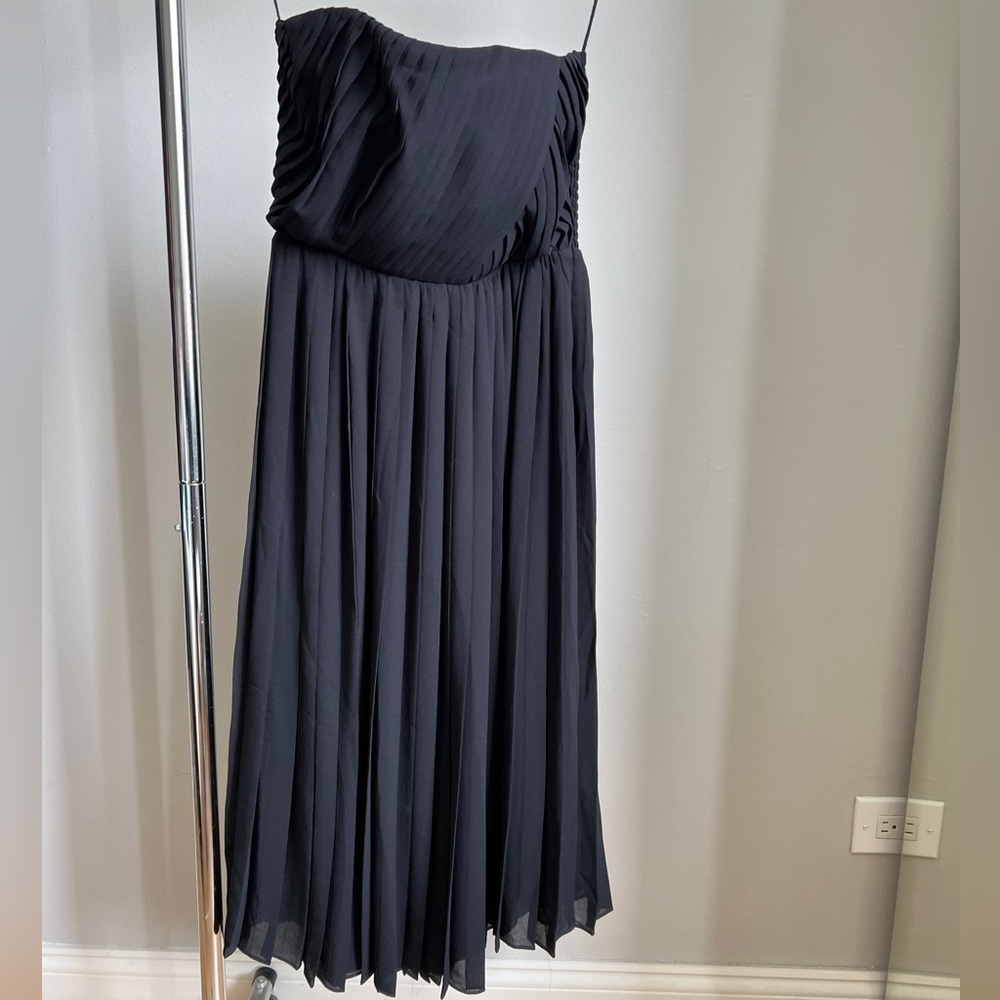 & Other Stories Black Strapless Pleated dress in Size 4
